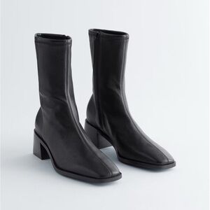 & Other Stories leather chunky heeled ankle sock boots black Sz 38/7 Worn Once